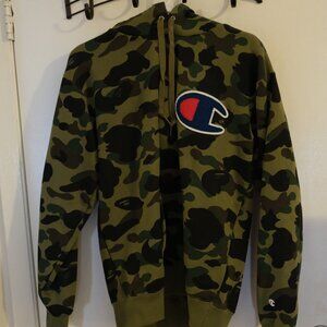 2016 BAPE x Champion Hoodie Large Green Camo